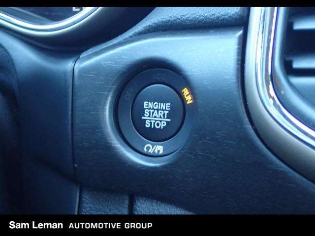 2017 Jeep Grand Cherokee 4x2 Laredo 4dr SUV